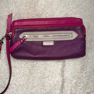 Coach Daisy Spectator Wristlet/Wallet